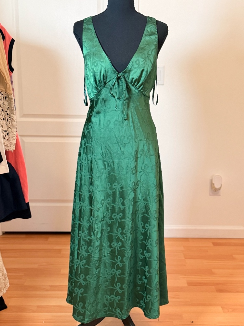 Trixxi Homecoming in Emerald Green Satin Maxi Dress Sz S